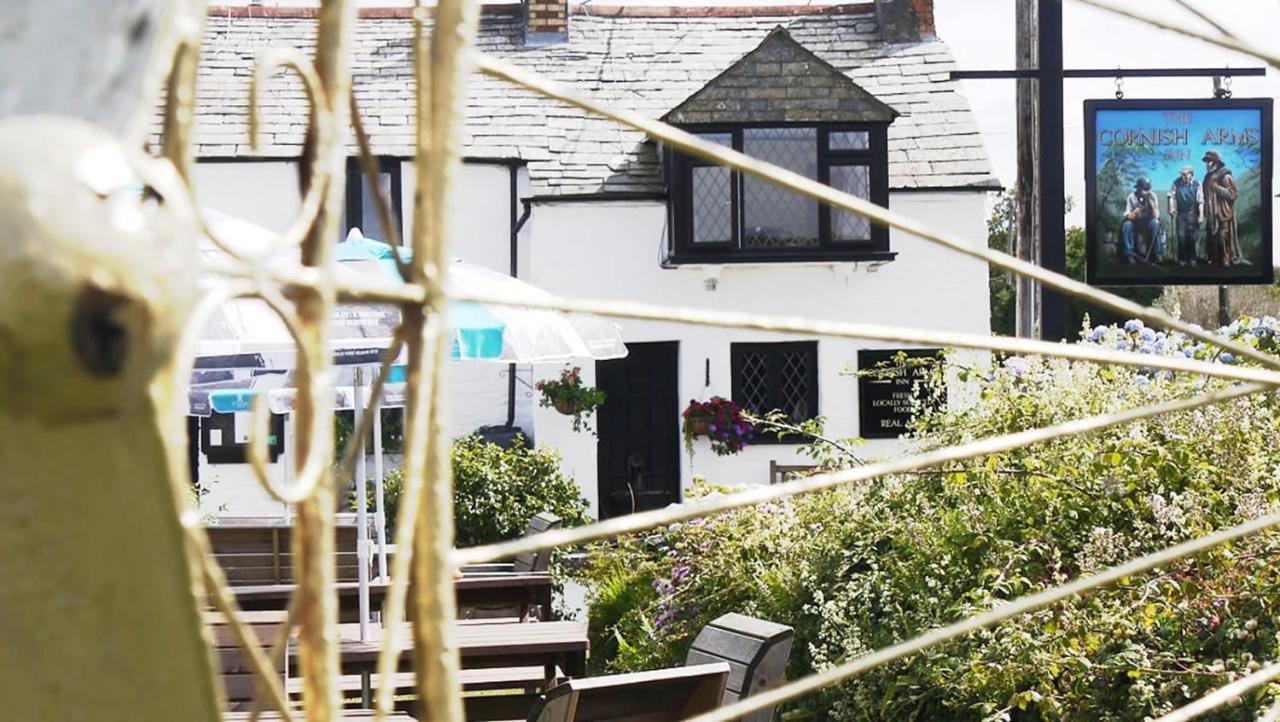 Cornish Arms Inn Port Isaac 2 Miles Pendoggett Eksteriør billede
