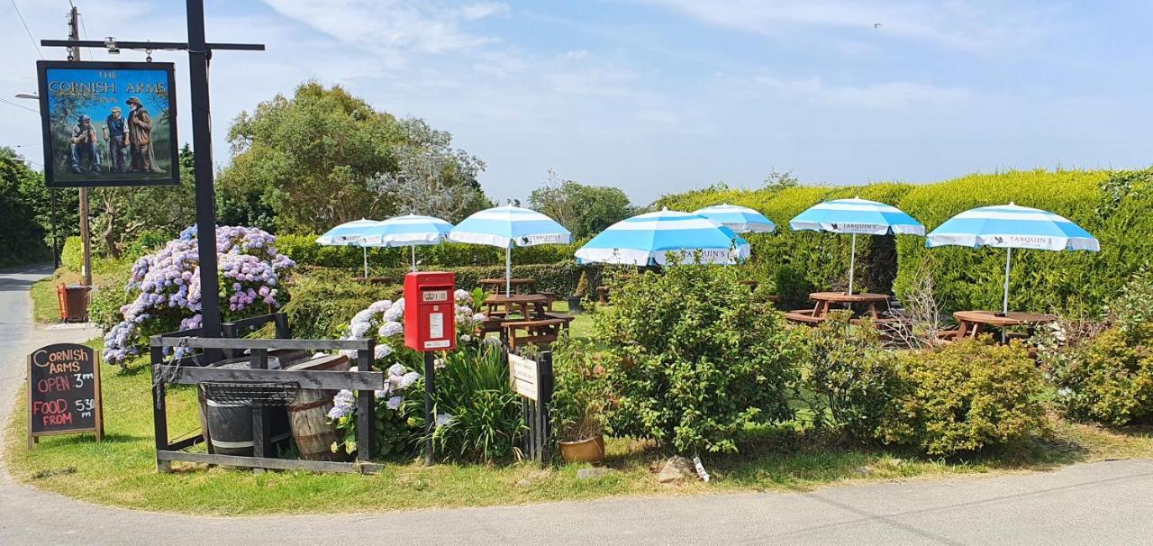 Cornish Arms Inn Port Isaac 2 Miles Pendoggett Eksteriør billede