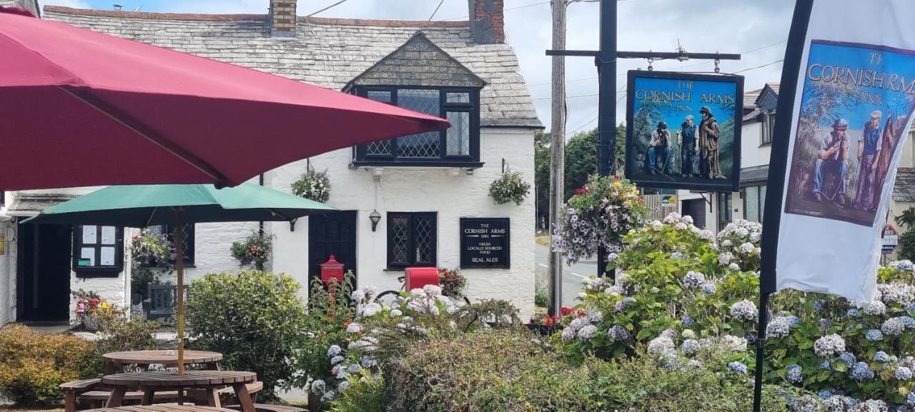 Cornish Arms Inn Port Isaac 2 Miles Pendoggett Eksteriør billede